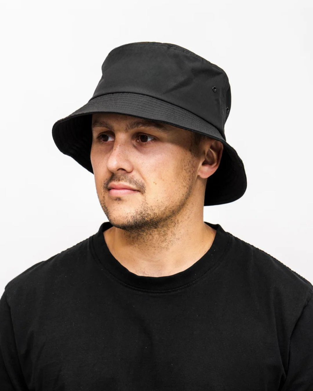 Boné de Balde Impermeável para Homem com Design Casual e Material Durável