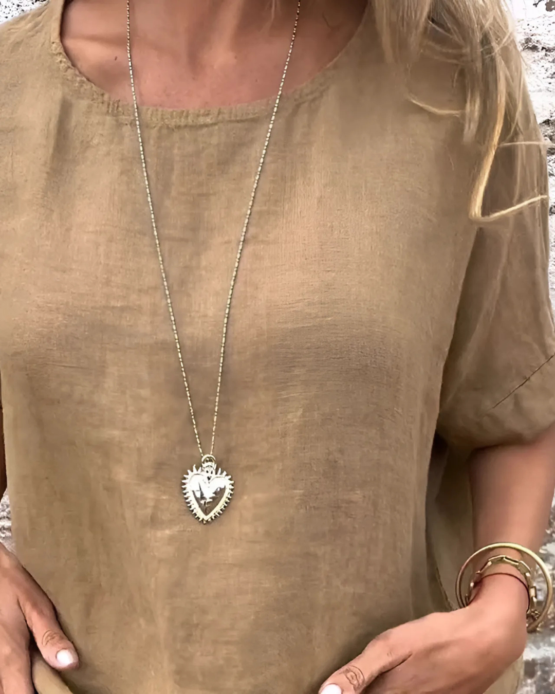 Blusa de Linho e Algodão com Gola Redonda e Meia Manga