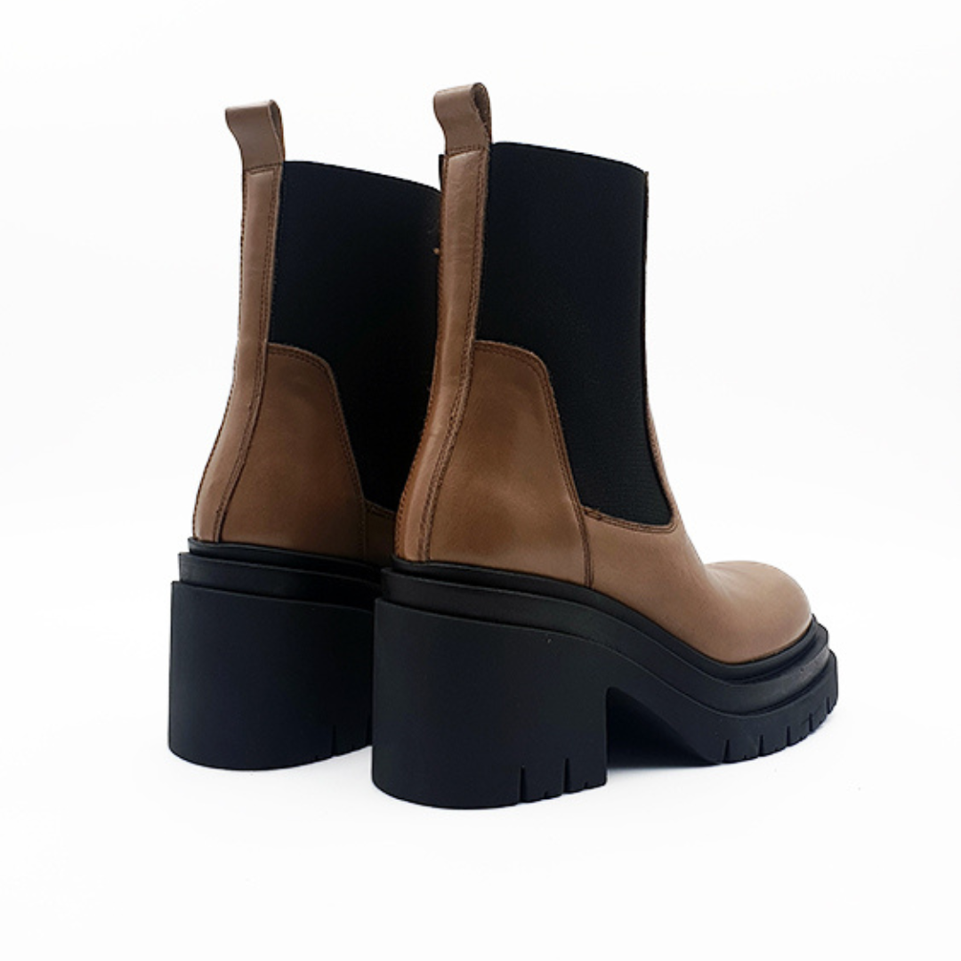 Botas com biqueira redonda e salto baixo para mulher