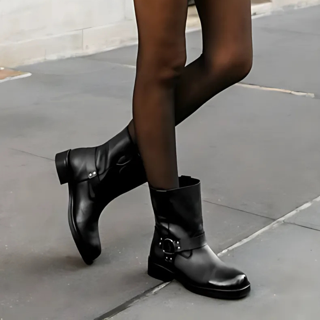 Botas de couro estilo vintage para mulher