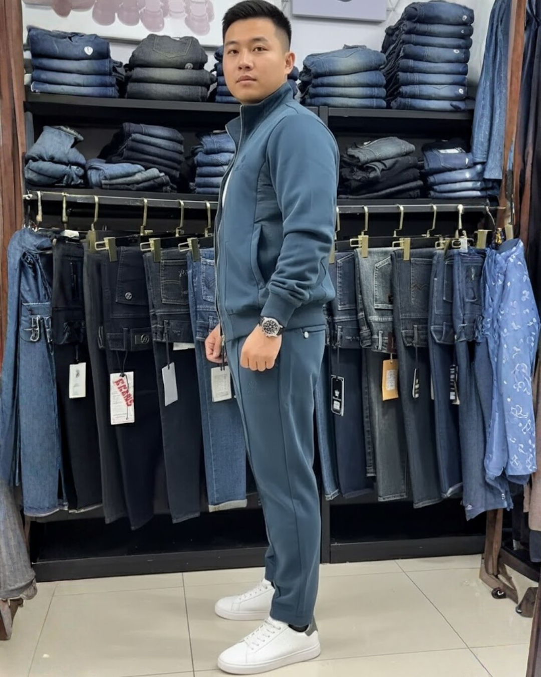 Conjunto Desportivo Bordado de Duas Peças de Alta Versatilidade para Homem