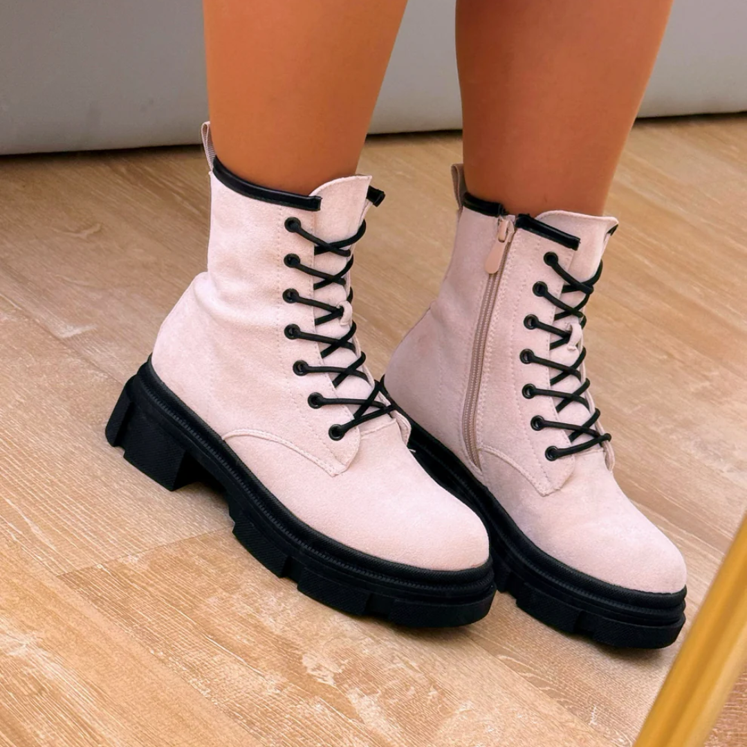 Bota Militar com Plataforma de Efeito Camurça