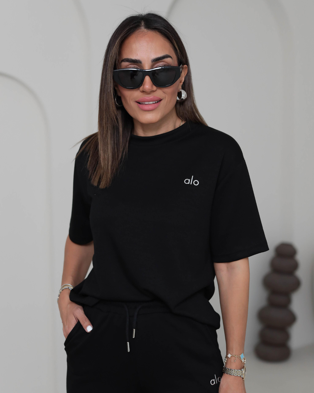 Conjunto feminino com estilo minimalista