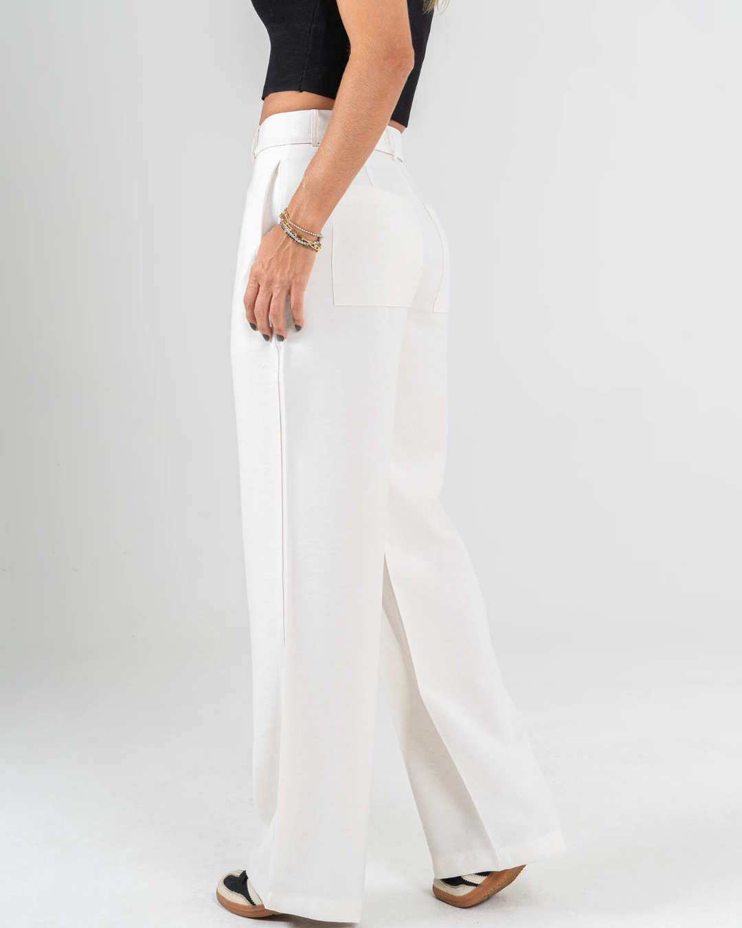 Calças Rectas de Cintura Alta e Bolsos Frontais de Estilo Utilitário